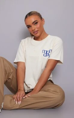 PRETTYLITTLETHING T-shirt Crème à Imprimé Monday