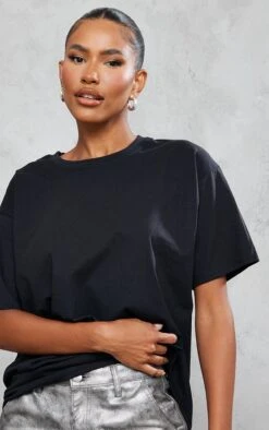 PRETTYLITTLETHING T-shirt Noir à Imprimé California -Logic || Zero Soldes Magasin 1127431a1238035e53bce0077ae956c805cab3bd cnd7967 4