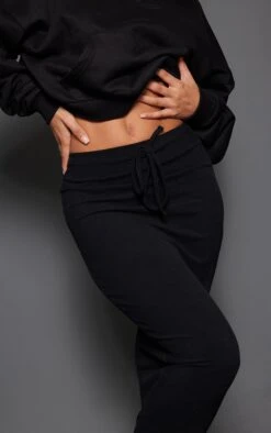 Jupe Longue Côtelée Noire à Cordons Ajustables Sur La Taille -Logic || Zero Soldes Magasin 1383553e352e48c50f298865f12d5740ec442c65 cnc8578 4