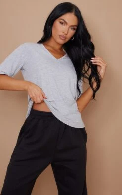 Tee-shirt Basique Gris Col En V