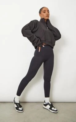 Sweat Zippé Court Noir à Col Montant