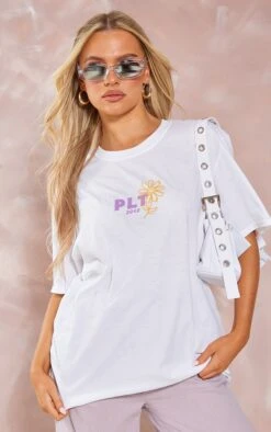 PRETTYLITTLETHING T-shirt Blanc Imprimé Fleur