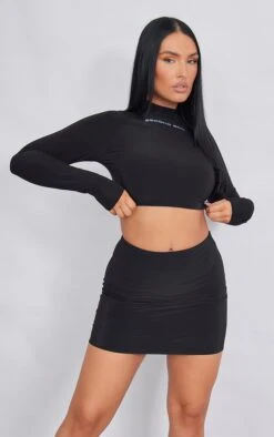 Crop Top Moulant Noir à Col Montant Et Imprimé 9 Crop Top Moulant Noir à Col Montant Et Imprimé -Logic || Zero Soldes Magasin 22383a5738a3da5720fe28b321dc3e8adc4f9565 cna5591 3