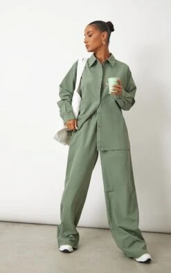 Chemise Oversize Boutonnée En Maille Tissée Vert Sauge Kaki -Logic || Zero Soldes Magasin 2602a9a56cb9a7fa0cd5d6ead7bdda3481f13054 cna7004 3