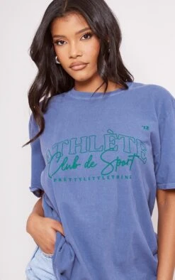 PRETTYLITTLETHING T-shirt Bleu Délavé Imprimé Athlete -Logic || Zero Soldes Magasin 586907c515d9977de0bda3a025e12436425aa6dc cne9073 4
