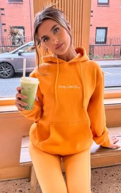 PRETTYLITTLETHING Hoodie Oversize En Sweat Orange -Logic || Zero Soldes Magasin 61f65d223453b03a7ce9bb4103d3f5c367f26941 cne5988 4