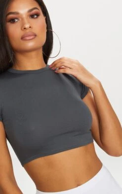 Crop Top Gris Anthracite Basique à Manches Courtes -Logic || Zero Soldes Magasin 81381ddd99a366048b5eb88b13d7bfd835f912c6 CLW4675 4