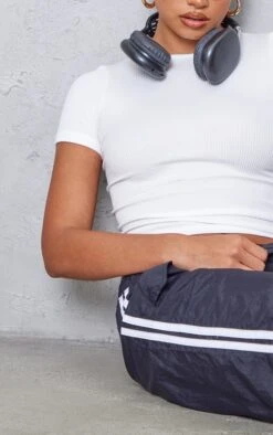 T-shirt Long Côtelé Blanc à Détail Contours 10 T-shirt Long Côtelé Blanc à Détail Contours -Logic || Zero Soldes Magasin 8cd5ff8657be39b2968730259c205df9b00330e7 cnc9889 4