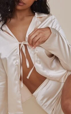 Chemise Longue Satinée Champagne Nouée Devant à Col -Logic || Zero Soldes Magasin 9ff505d90e0f6384494af8faf570605873d9f60b cnc9543 4