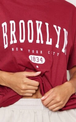 T-shirt Rouge à Imprimé Brooklyn -Logic || Zero Soldes Magasin a1470b22fdfab514a256b192bab8b13319179bb3 cne3422 4