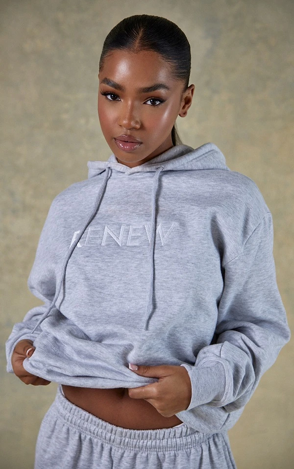 Renew Hoodie Oversize Gris à Slogan Brodé 8 Renew Hoodie Oversize Gris à Slogan Brodé – Image 6