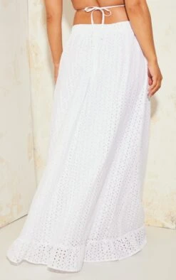 Jupe Longue En Broderie Anglaise Blanche à étages -Logic || Zero Soldes Magasin a3d389f6edb091f9360592ddf315fe2c7939f5d5 cnd4546 3