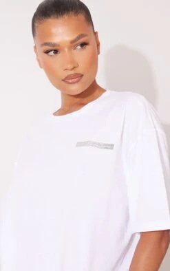 PRETTYLITTLETHING T-shirt Blanc Imprimé Chrome -Logic || Zero Soldes Magasin a508d14995603b2c7c5f3a3a8c13d5639e9e6cde cne9024 4