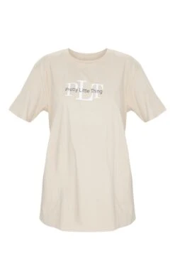 T-shirt Oversized Beige à Slogan PRETTYLITTLETHING -Logic || Zero Soldes Magasin a9ca6d68f4ece2cc8dc47800f38789f43b2f3b47 clv6722 6