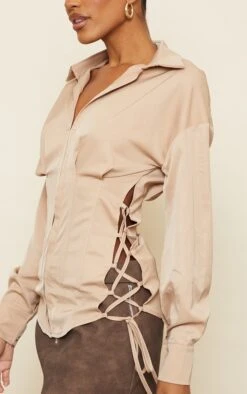 Chemise Longue Taupe Lacée à Bonnets Et Agrafes Et Oeillets -Logic || Zero Soldes Magasin b9b77985b00c39604a417a718545607cb29c406a cnd1354 4