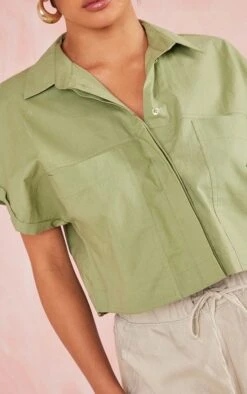 Chemise Oversize Vert Olive En Coton à Poches Et épaules Carrées -Logic || Zero Soldes Magasin bae94a3fc2442754a1ecff04da956bbd6ce04bbf cne3051 4