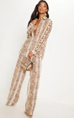 Chemise Oversize Marron Imprimé Serpent -Logic || Zero Soldes Magasin ca205cbda344120cc3ad46c67c1a79c571bafac4 clx9524 4