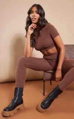 Logic Crop Top Côtelé Chocolat à Deux Tons Et Manches Courtes -Logic || Zero Soldes Magasin d212b54a2120644bb62260db8714afdc4aa75e00 cnb2325 3