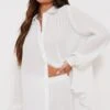 Chemise Oversize Blanche Plissée à Boutons Devant -Logic || Zero Soldes Magasin db5801e0988dc28f78bcaba9d41127a46caac181 cna0637 1