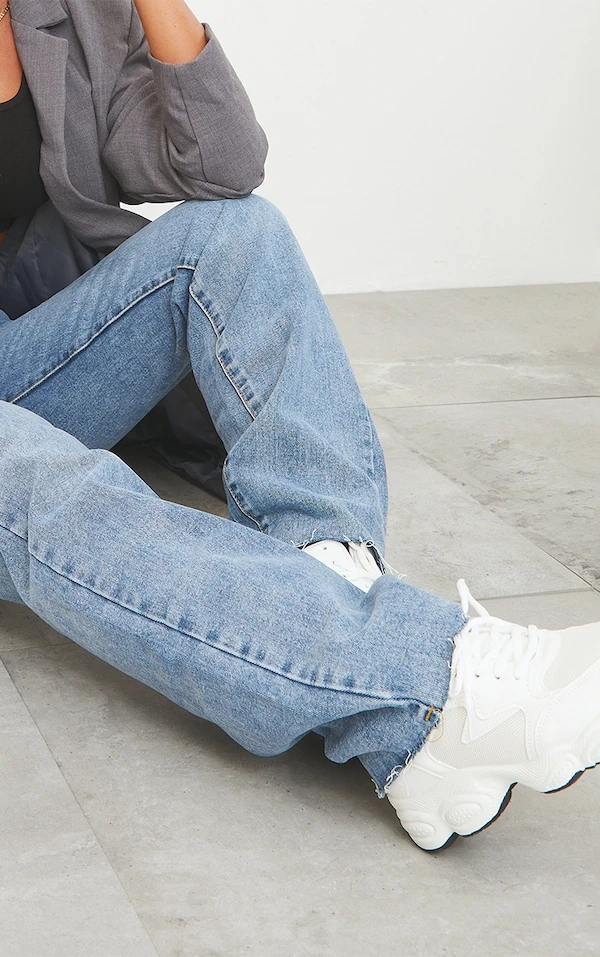 Jean Droit Long Moyennement Délavé à Ourlet élimé 6 Jean Droit Long Moyennement Délavé à Ourlet élimé – Image 4