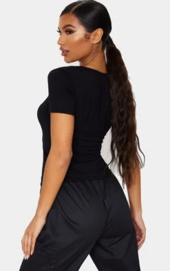 T-shirt En Jersey Noir à Col En V Et Manches Courtes -Logic || Zero Soldes Magasin dbbdc18d681615a20891211931e67871b0b741b8 cmh2399 2