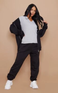 Tee-shirt Basique Gris Col En V -Logic || Zero Soldes Magasin e0fd22ee77e28b9f2cb81d4bb7bf6eaf70d4688d clr2485 3