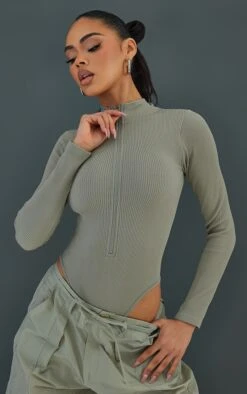 Body Zippé Gris Clair Côtelé Détail Contours à Manches Longues