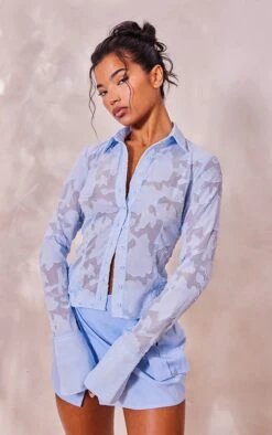Chemise Ajustée Bleu Ciel à Fleurs Texturées