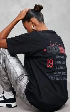 PRETTYLITTLETHING T-shirt Noir à Imprimé California