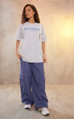 PRETTYLITTLETHING T-shirt Gris Cendré Imprimé Digital -Logic || Zero Soldes Magasin fecb448ed54853302fcb0d2abe61f29f8fd57ab2 cnd6315 3